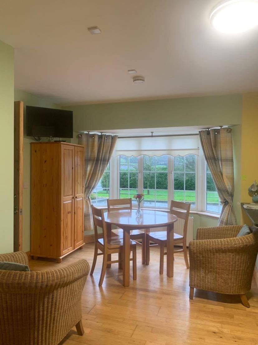 Kate'S Rest Bed & Breakfast Килкени Екстериор снимка