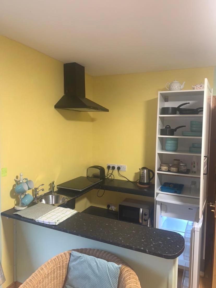 Kate'S Rest Bed & Breakfast Килкени Стая снимка